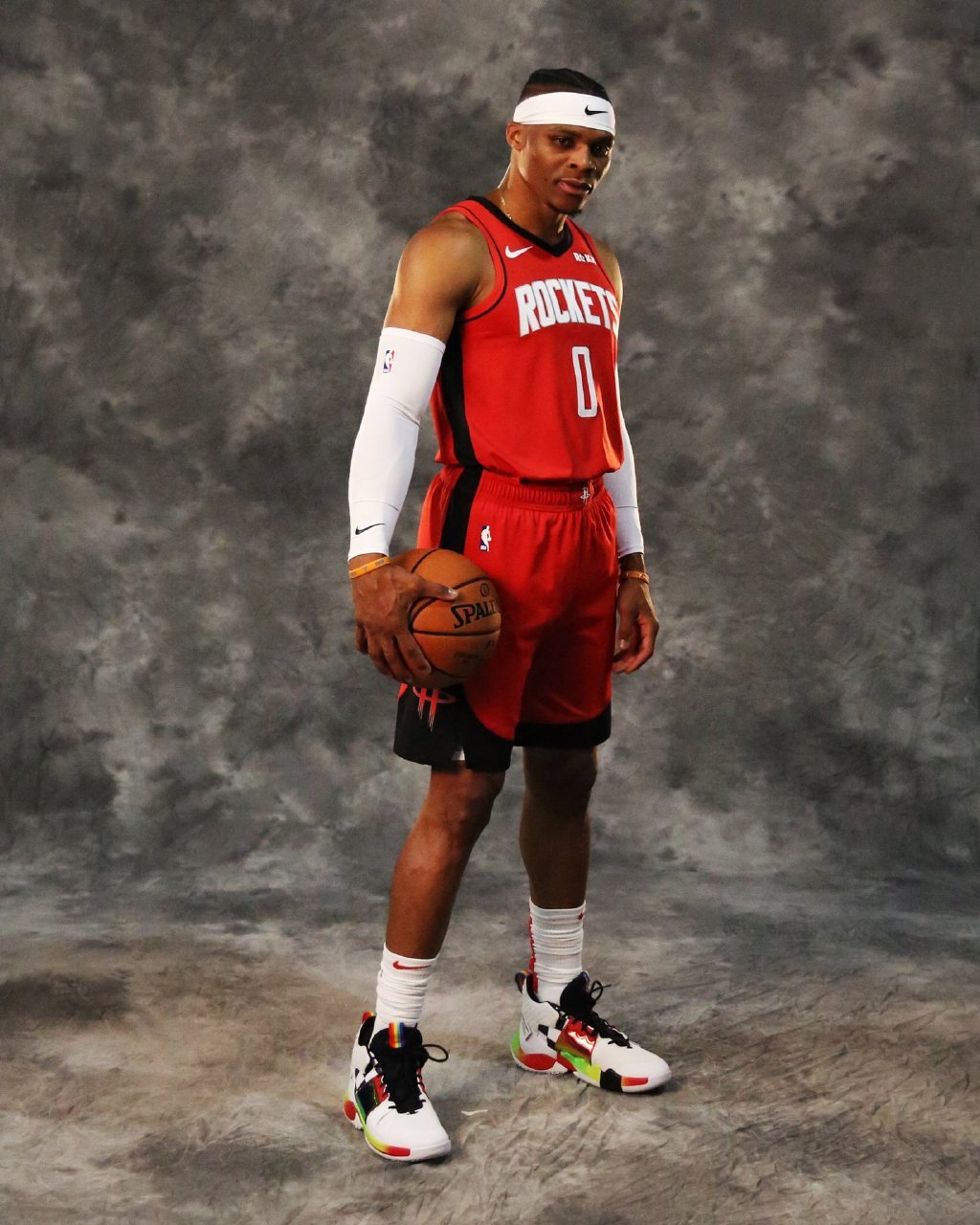 缩对手中卫 缩对手中卫